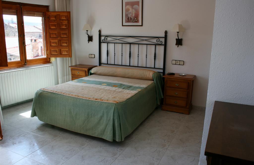 Hostal Visontium Vinuesa Ngoại thất bức ảnh